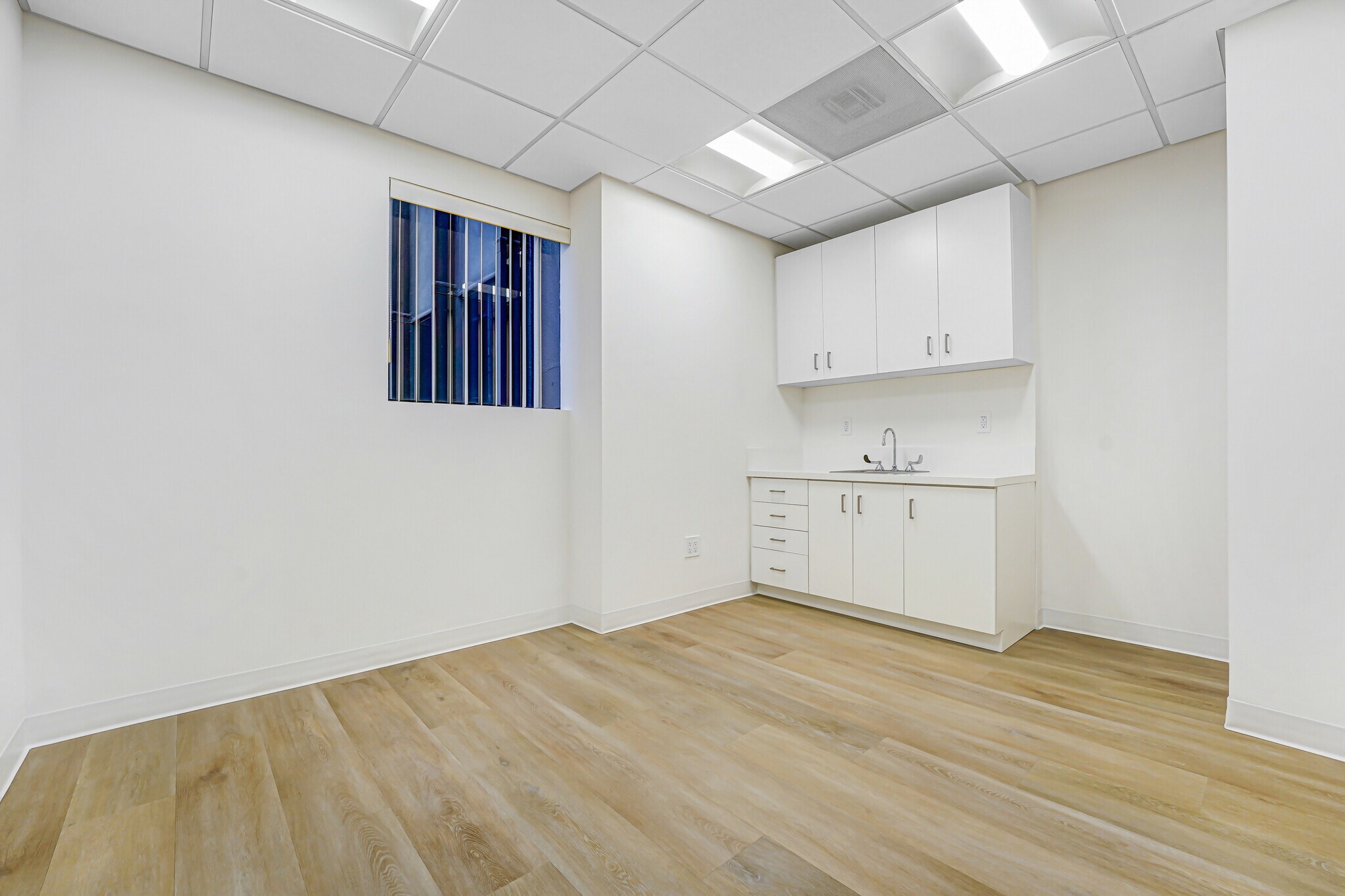 11600 Wilshire Blvd, Los Angeles, CA à louer Photo intérieure– Image 1 sur 4