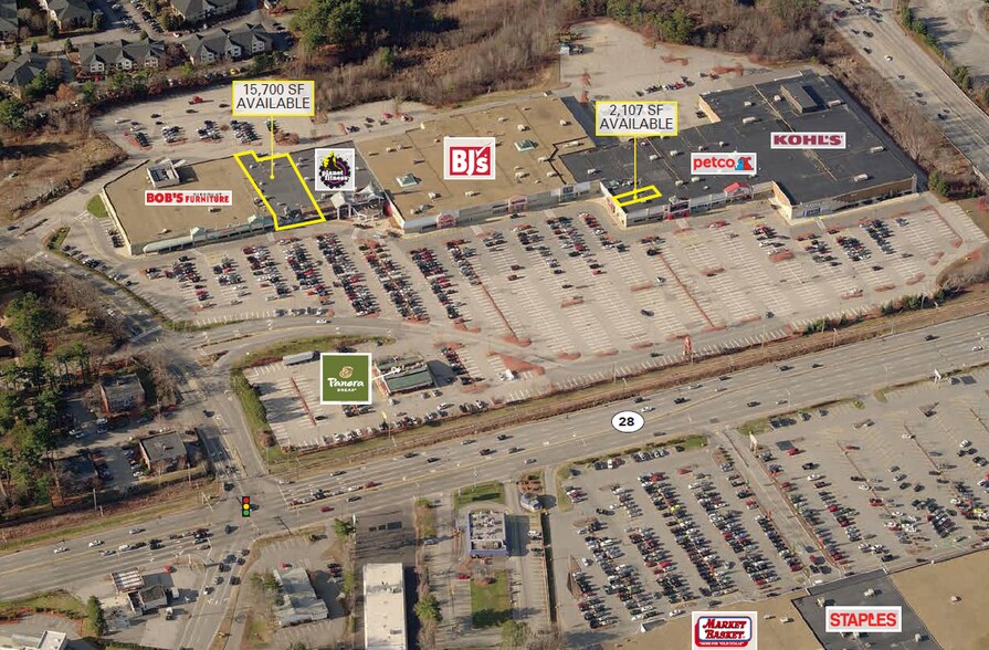 93 Cluff Crossing Rd, Salem, NH à louer - Photo de l’immeuble – Image 3 sur 4