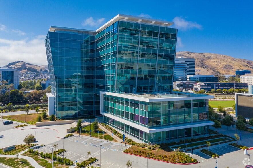 249 E Grand Ave, South San Francisco, CA à louer - Photo principale – Image 2 sur 5