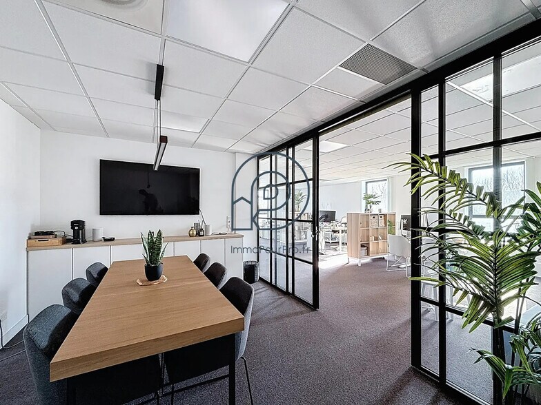 Bureau dans Villeneuve-d'Ascq à vendre - Photo de l’immeuble – Image 1 sur 6