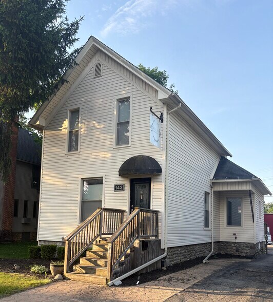 143 W Saint Clair St, Romeo, MI à vendre - Photo de l’immeuble – Image 1 sur 10