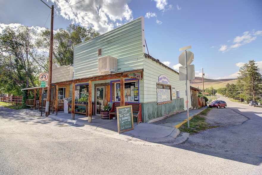 300 Main St, Hot Springs, MT à vendre - Photo de l’immeuble – Image 2 sur 63