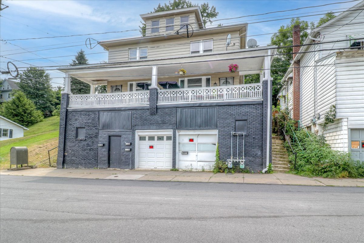 277 E Spring St, Nanticoke, PA à vendre Photo principale– Image 1 sur 32
