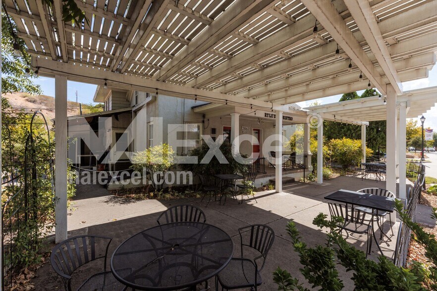 2862 Santa Clara Dr, Santa Clara, UT à vendre - Photo de l’immeuble – Image 2 sur 30