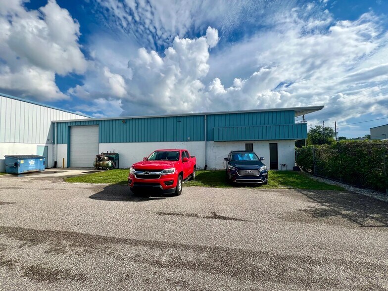 2431 Destiny Way, Odessa, FL à louer - Photo de l’immeuble – Image 3 sur 18