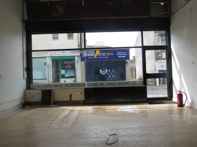 6 George St W, Luton à louer - Photo intérieure – Image 2 sur 13