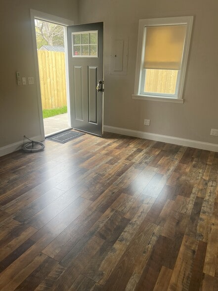 2801 Montauk Hwy, Brookhaven, NY à louer - Photo de l’immeuble – Image 2 sur 7