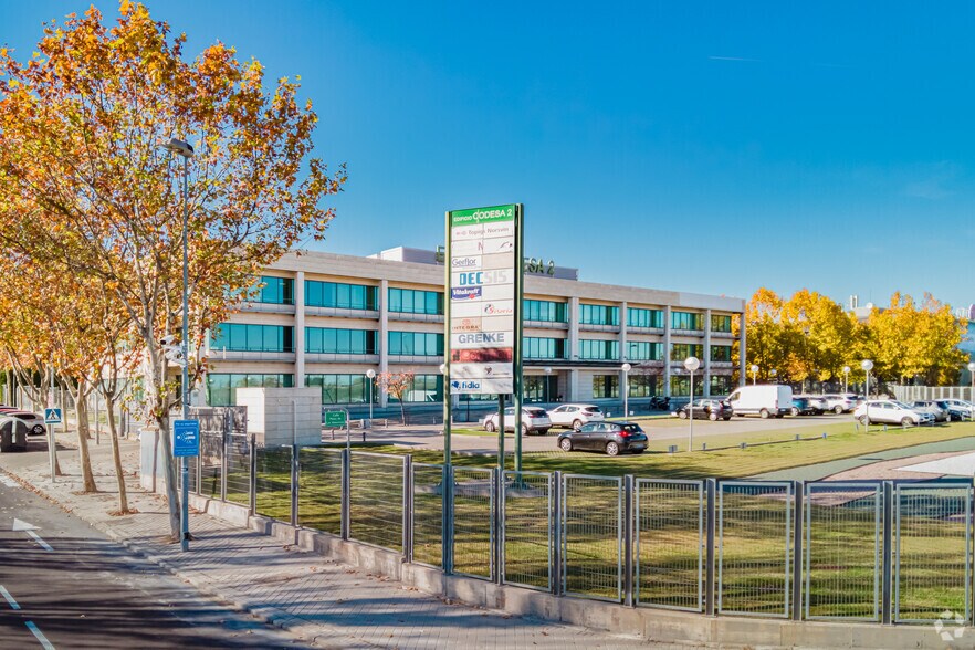 Calle Playa de las Américas, 2, Las Rozas de Madrid, Madrid à louer - Photo de l’immeuble – Image 3 sur 4