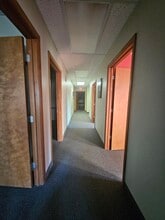 701-735 E Sycamore St, Evansville, IN à louer Photo intérieure– Image 2 sur 14