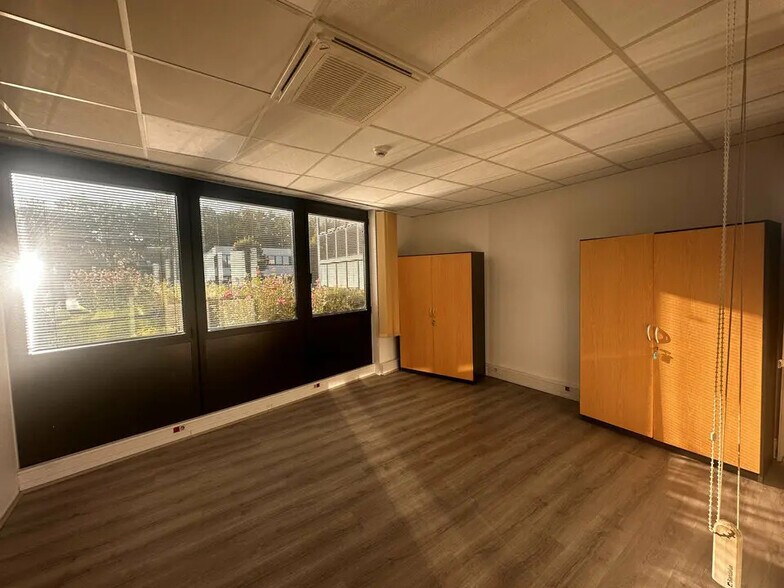 Bureau dans Strasbourg à louer - Photo de l’immeuble – Image 3 sur 6