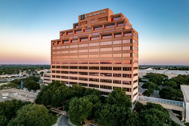 Plus de détails pour 8000 IH-10 W, San Antonio, TX - Bureau à louer