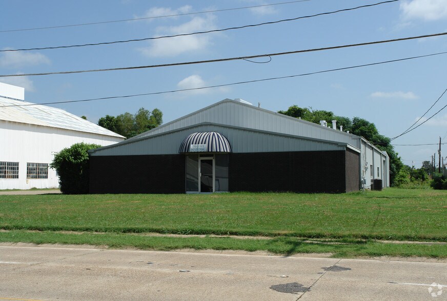 1510 Grimmett Dr, Shreveport, LA à vendre - Photo de l’immeuble – Image 2 sur 2