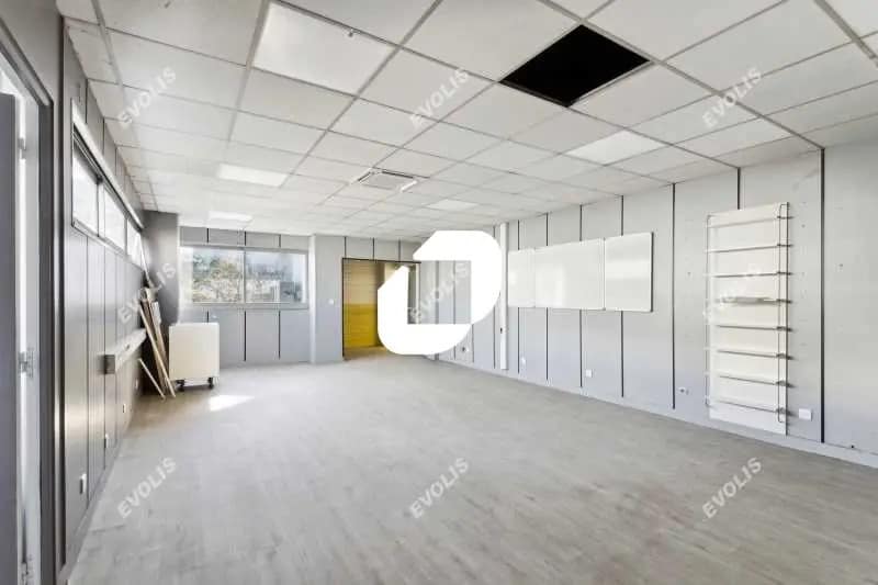 Bureau dans Gentilly à louer - Photo intérieure – Image 3 sur 9