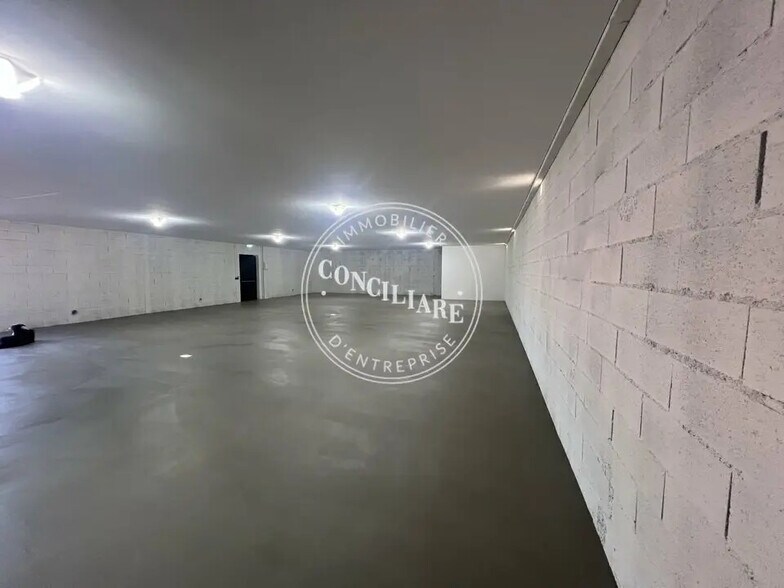 Local d’activités dans Toulouse à louer - Photo intérieure – Image 2 sur 3