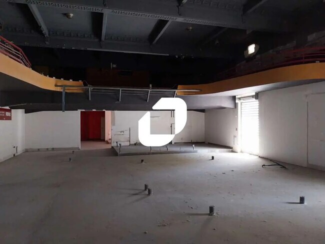 Plus de détails pour Local commercial à vendre