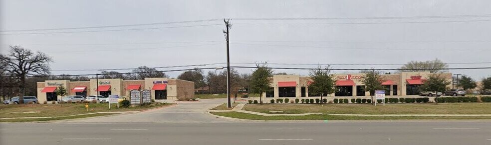 100 Fanning Dr, Hurst, TX à louer - Photo de l’immeuble – Image 3 sur 3