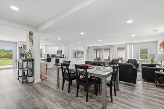 21412 Evergreen Mills Rd, Leesburg, VA à louer Photo intérieure– Image 1 sur 20
