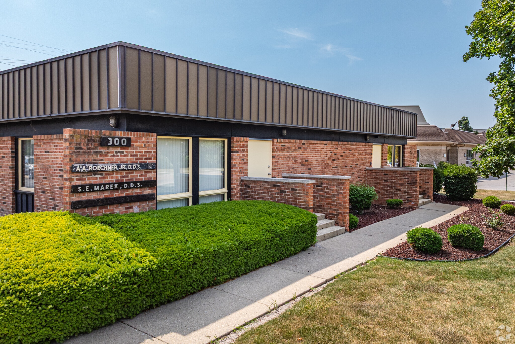 300 N Hammes Ave, Joliet, IL à louer Photo principale– Image 1 sur 7