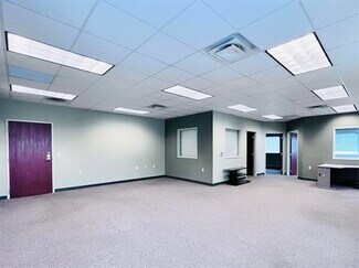 Plus de détails pour 900 Green Valley Rd, Beaver Dam, WI - Bureau/Local commercial à louer