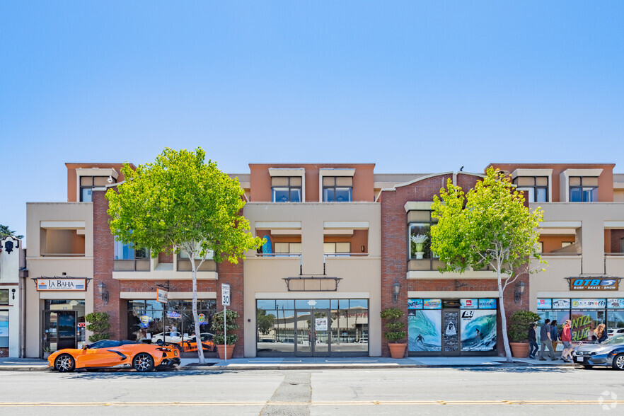 685 Lighthouse Ave, Monterey, CA à louer - Photo de l’immeuble – Image 1 sur 10
