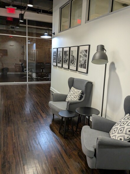 116 E Main St, Rock Hill, SC à louer - Photo de l’immeuble – Image 3 sur 10