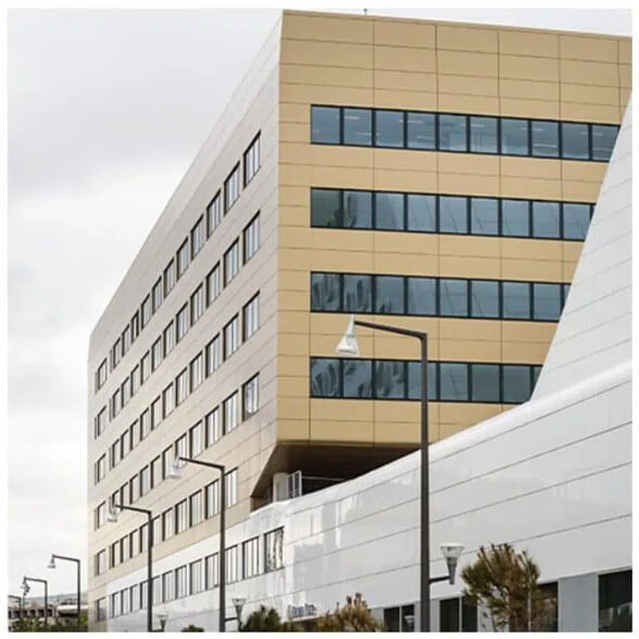 48 Boulevard Saade - Quai Lazaret, Marseille à louer - Photo de l’immeuble – Image 2 sur 18