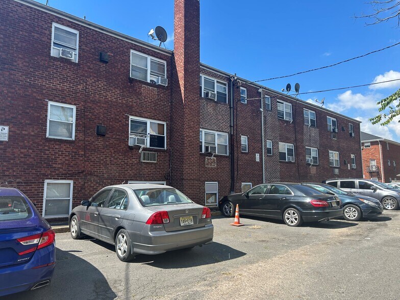 45 Quentin Ave, New Brunswick, NJ à vendre - Photo de l’immeuble – Image 2 sur 6