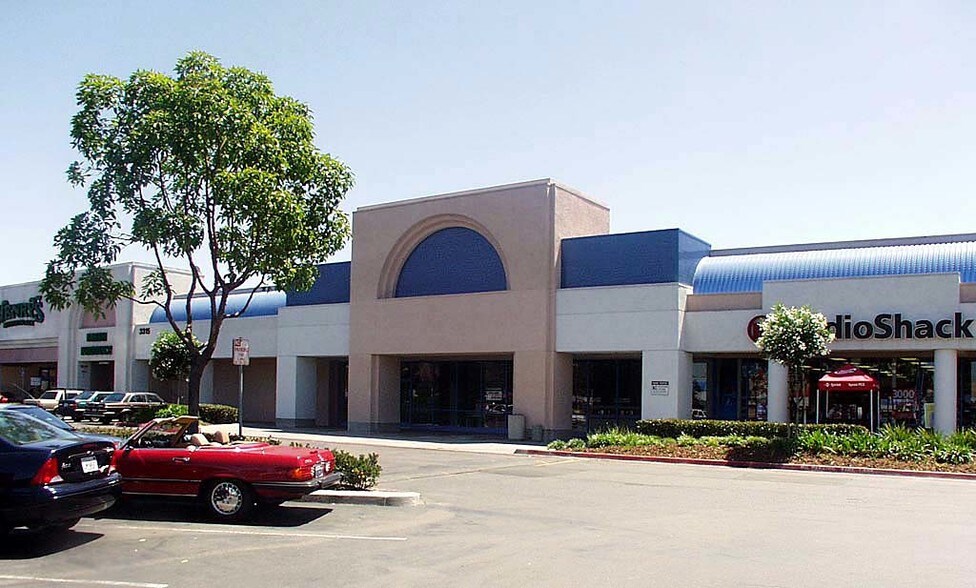 3305-3381 Rosecrans St, San Diego, CA à louer - Photo de l’immeuble – Image 3 sur 5