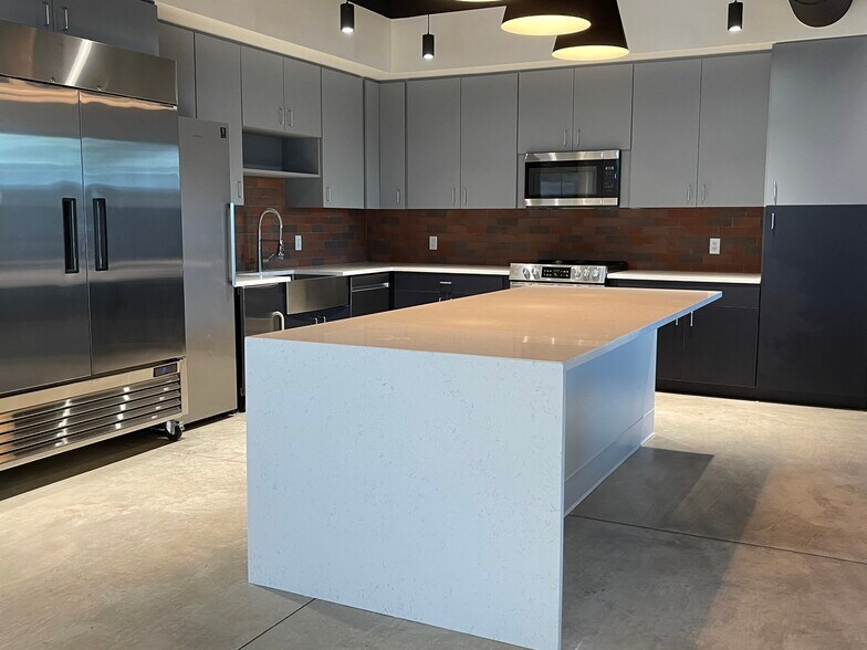 3605 E 7th Ave, Tampa, FL à vendre - Photo de l’immeuble – Image 2 sur 16