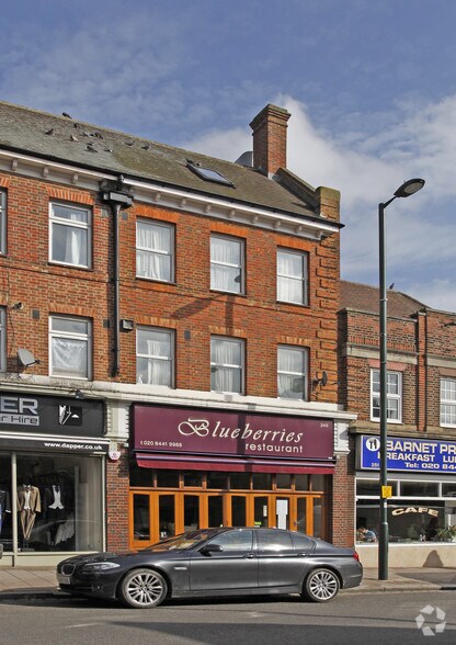 249 East Barnet Rd, Barnet à louer - Photo de l’immeuble – Image 2 sur 2