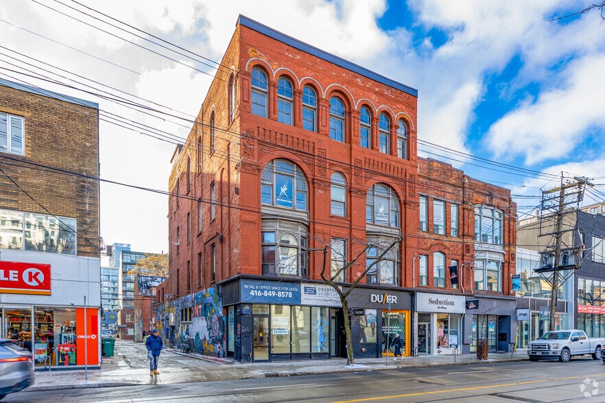 489-491 Queen St W, Toronto, ON à louer - Photo principale – Image 1 sur 4