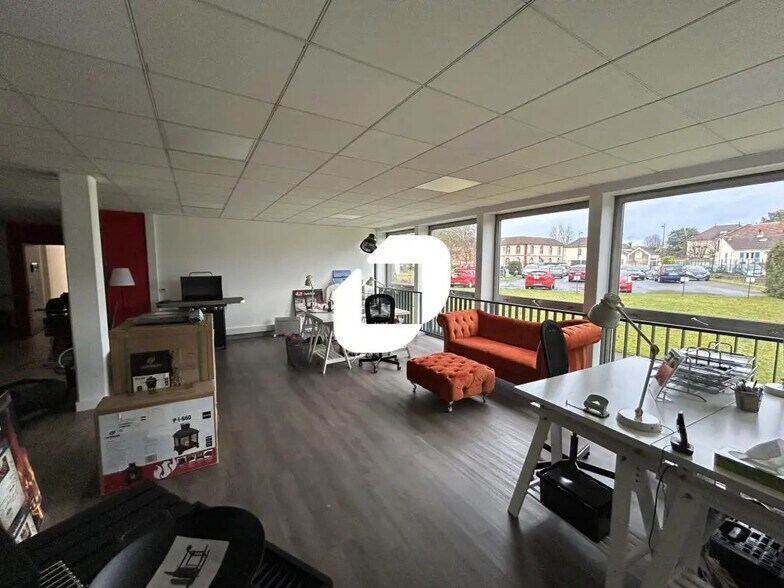 Bureau dans Avon à louer - Photo intérieure – Image 1 sur 10