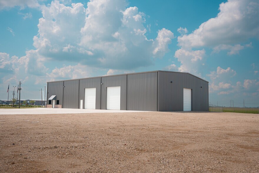 8490 Industrial Pky, Beaumont, TX à louer - Photo de l’immeuble – Image 3 sur 18