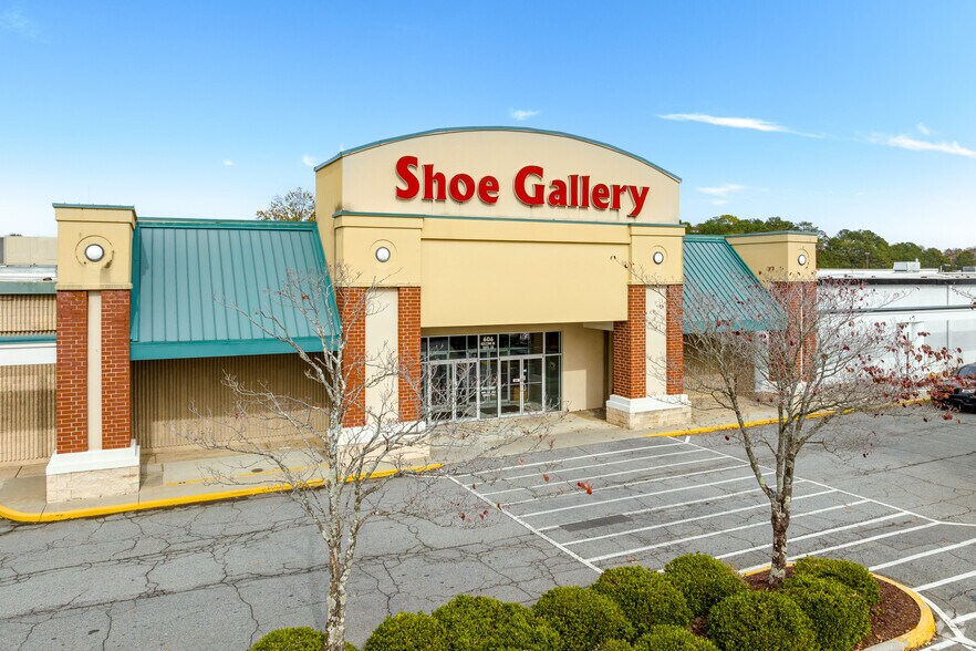 608 Holcomb Bridge Rd, Roswell, GA à louer - Photo de l’immeuble – Image 2 sur 8