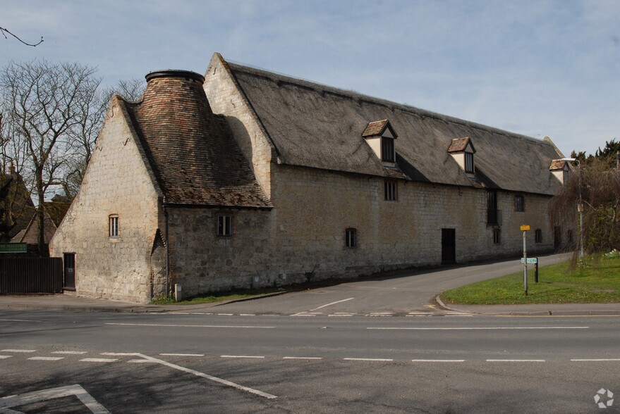 High St, Burwell à louer - Photo de l’immeuble – Image 2 sur 6