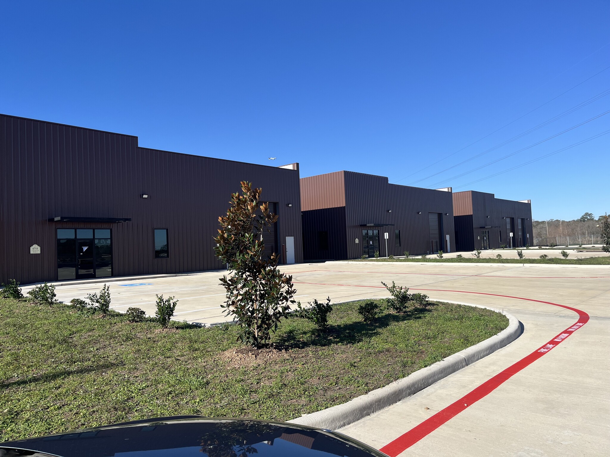 4711 E Richey Rd, Humble, TX à louer Photo de l’immeuble– Image 1 sur 3