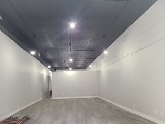 Plus de détails pour 321 Datura St, West Palm Beach, FL - Local d'activités à louer