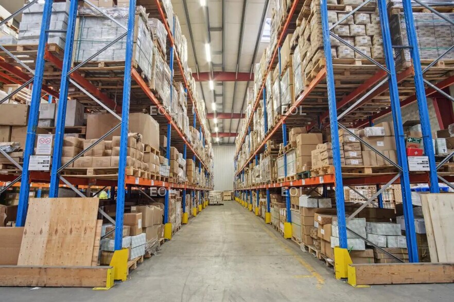 Industriel/Logistique dans Mormant à louer - Photo de l’immeuble – Image 2 sur 11