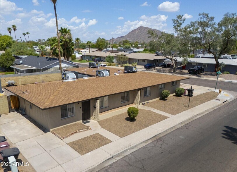 3014 N 70th St, Scottsdale, AZ à vendre - Photo de l’immeuble – Image 2 sur 5
