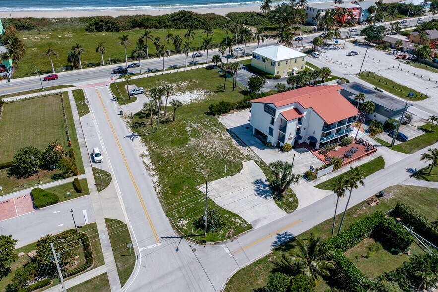 1903 Binney Dr, Fort Pierce, FL à vendre - Photo de l’immeuble – Image 2 sur 4