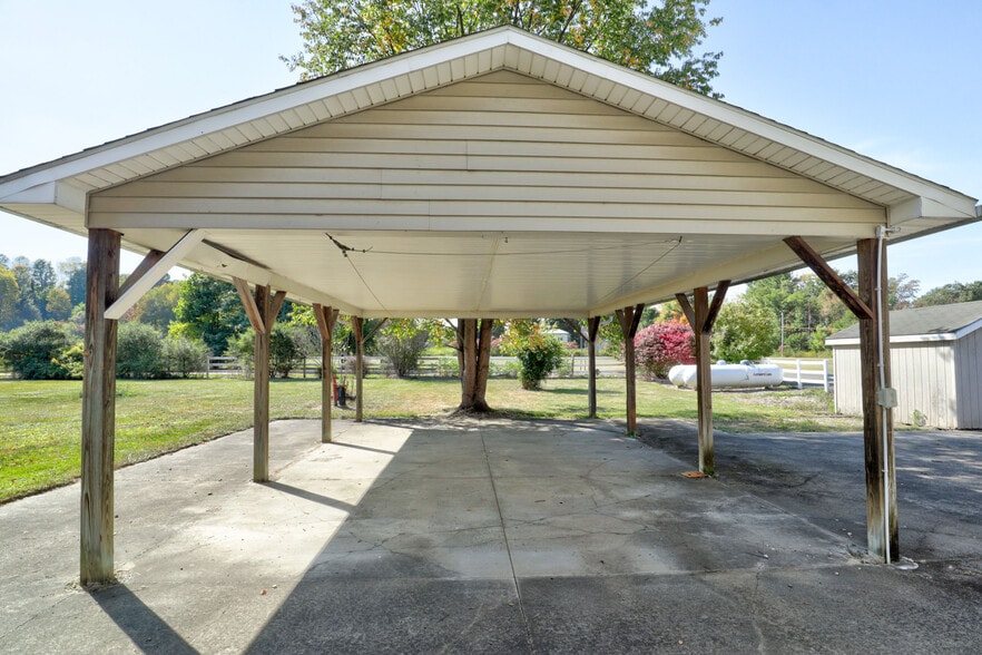 4960 Hill Rd, Kennedy, NY à louer - Photo de l’immeuble – Image 2 sur 50