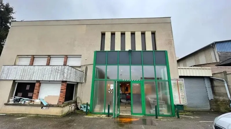 Industriel/Logistique dans Chambourcy à vendre - Photo de l’immeuble – Image 3 sur 5