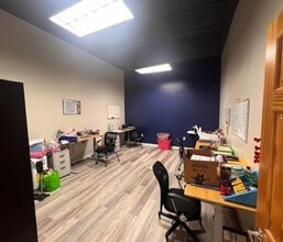 710 E Catawba St, Belmont, NC à louer Photo intérieure– Image 2 sur 7