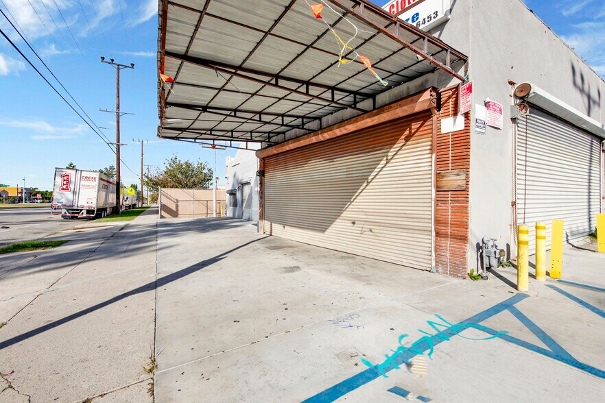 11316-11318 S Vermont Ave, Los Angeles, CA à vendre - Photo de l’immeuble – Image 3 sur 29