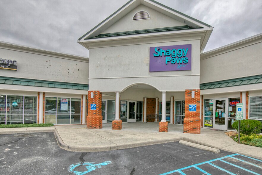 6215 Chesapeake Cir, Providence Forge, VA à louer - Photo de l’immeuble – Image 2 sur 2