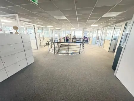 10 Avenue Pythagore, Mérignac à louer - Photo de l’immeuble – Image 2 sur 8