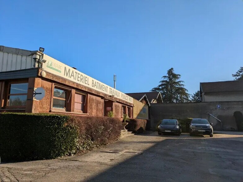 Bureau dans Échirolles à vendre - Photo de l’immeuble – Image 1 sur 6