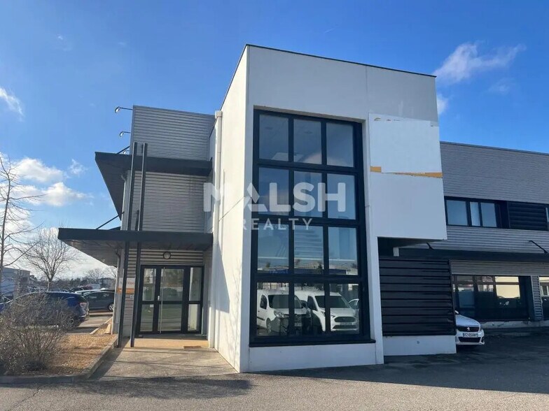 Bureau dans Vaulx-en-Velin à louer - Photo de l’immeuble – Image 3 sur 43