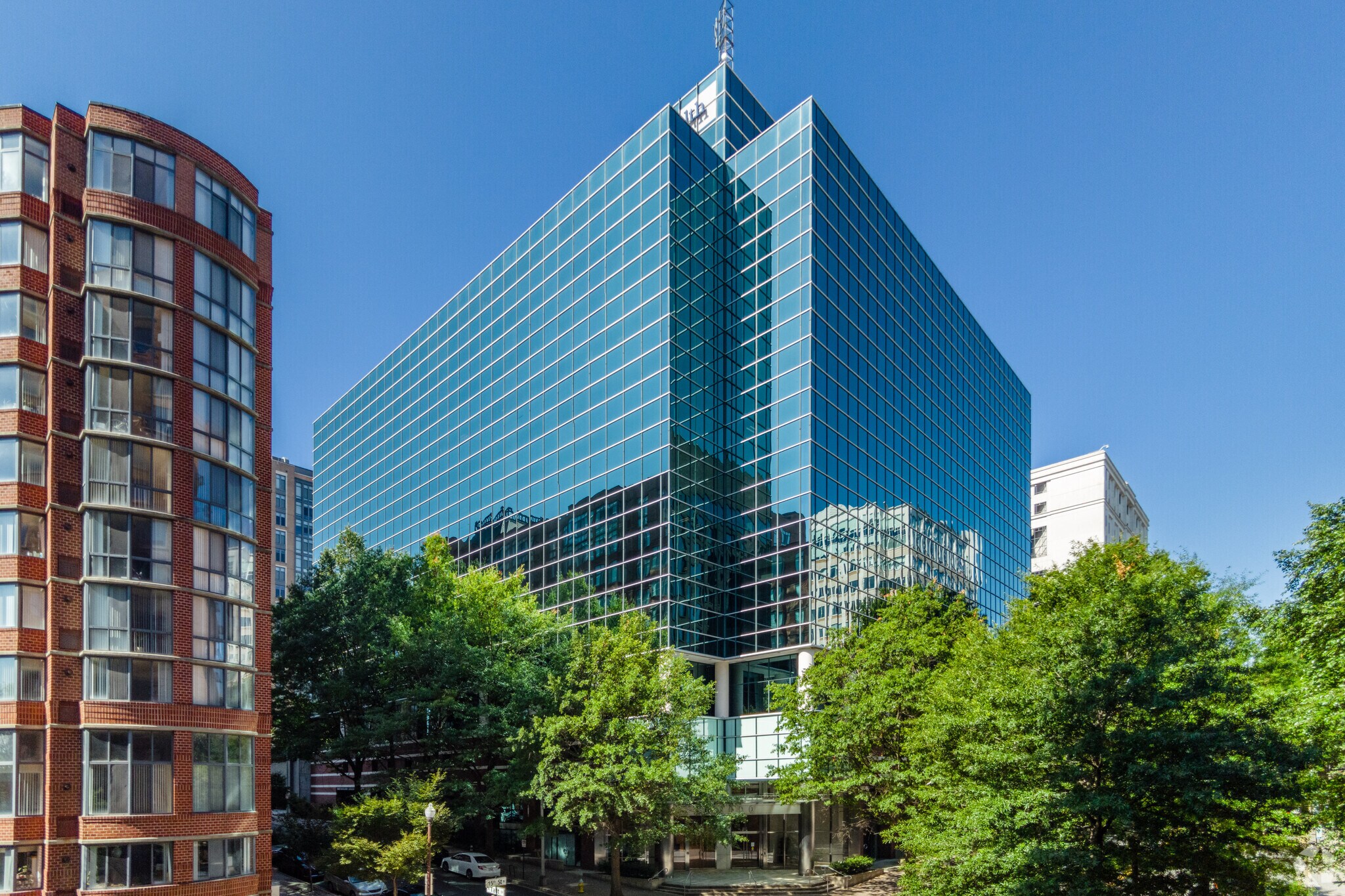 2000 15th St N, Arlington, VA à louer Photo principale– Image 1 sur 24