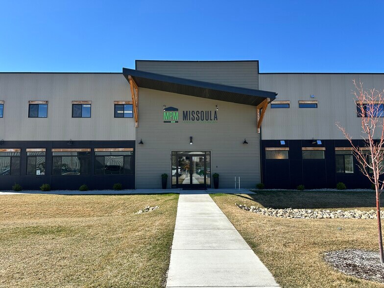5767 W Harrier Dr, Missoula, MT à louer - Photo principale – Image 1 sur 7